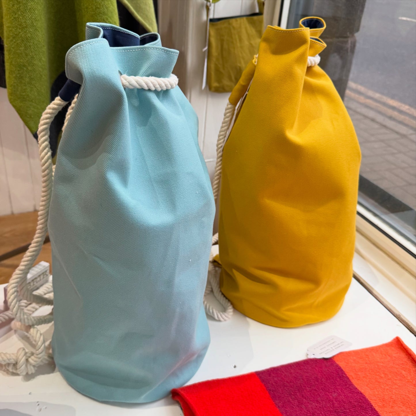Duffel bag - light green