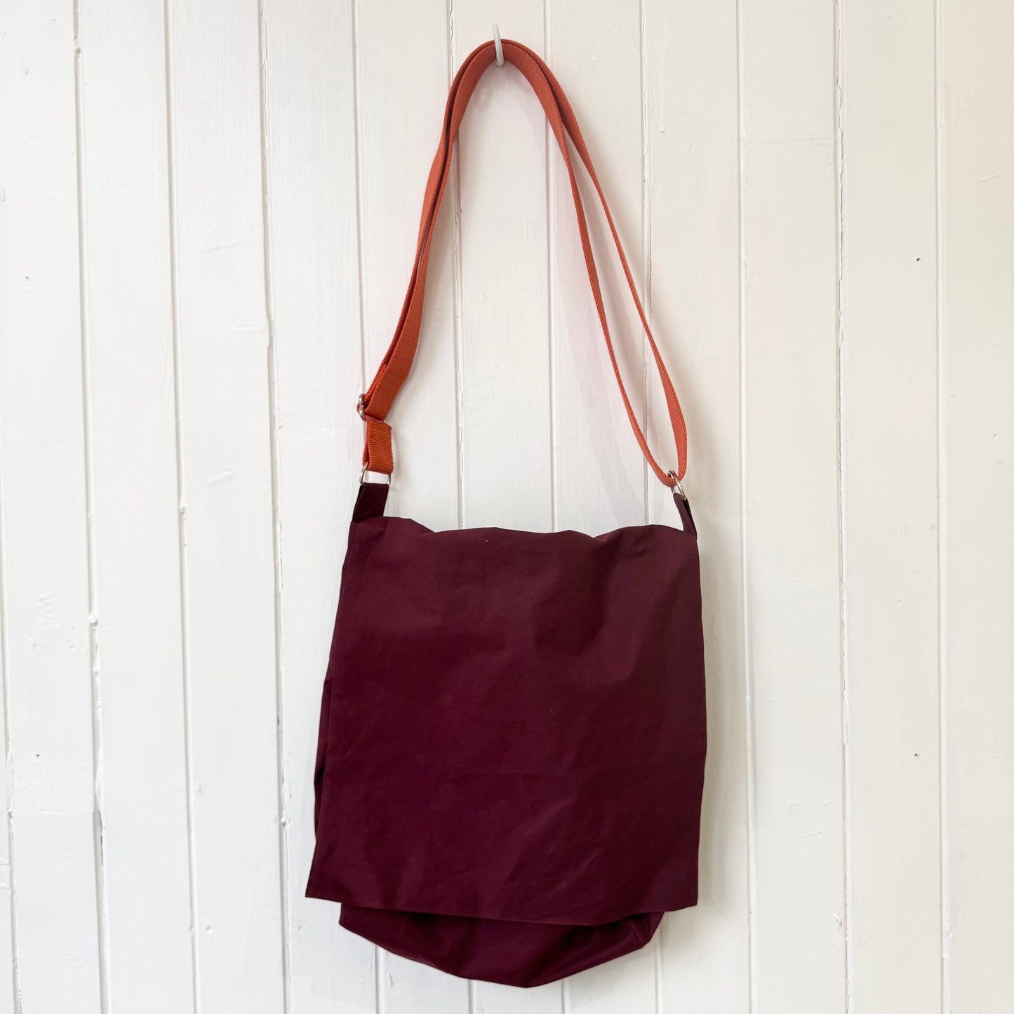 messenger oilskin bag