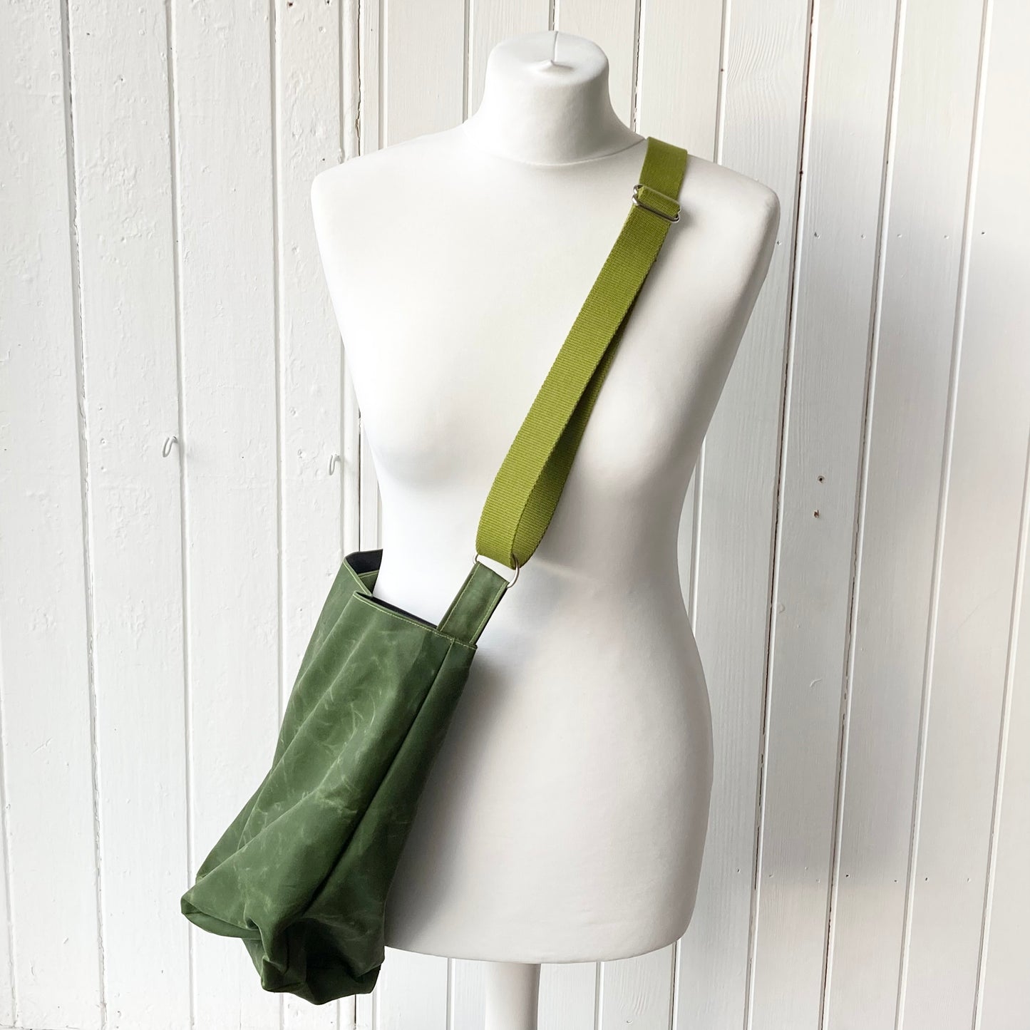 medium green oilskin bucket bag