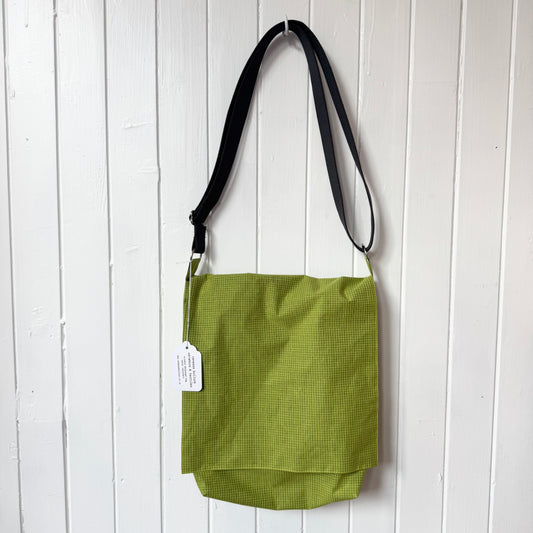 messenger oilskin bag