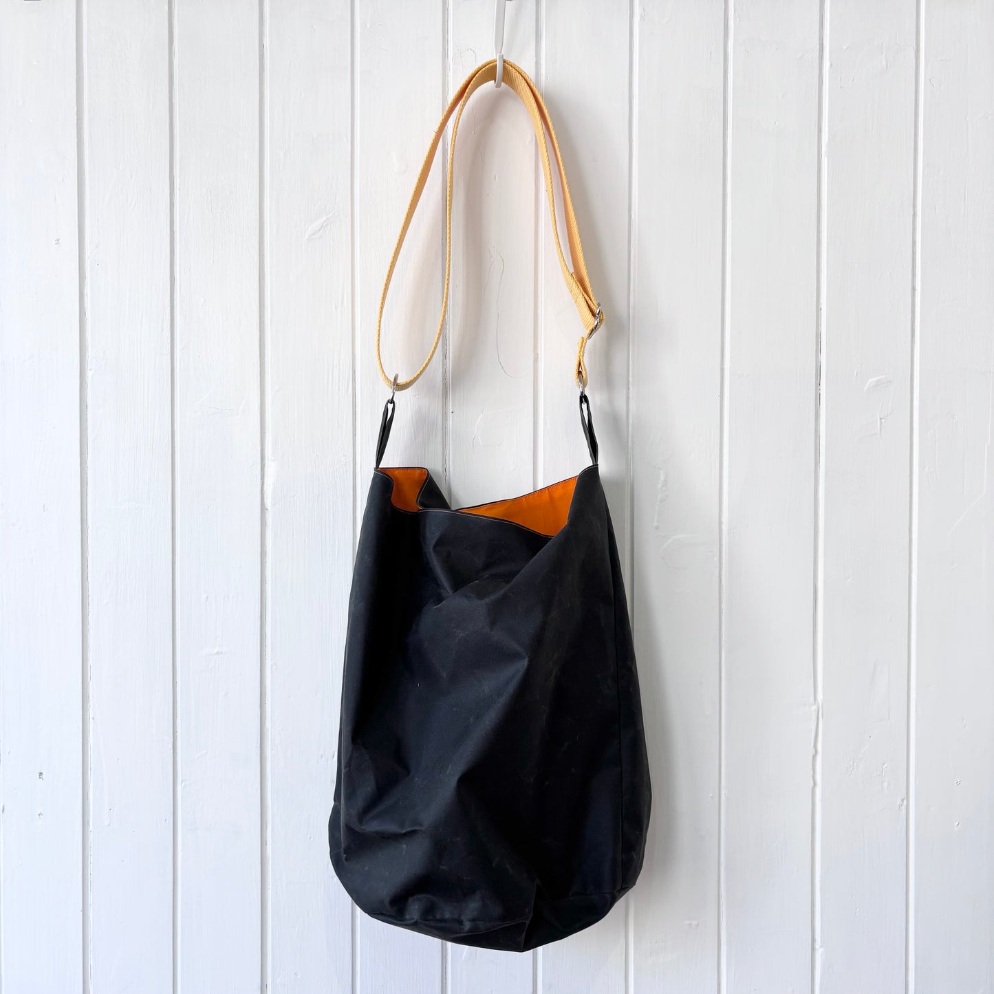 medium oilskin bucket bag
