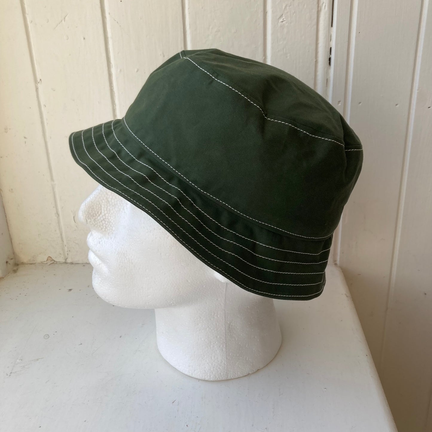 oilskin bucket hat short crown dark green large