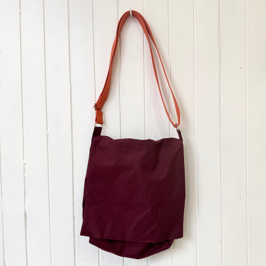 messenger oilskin bag