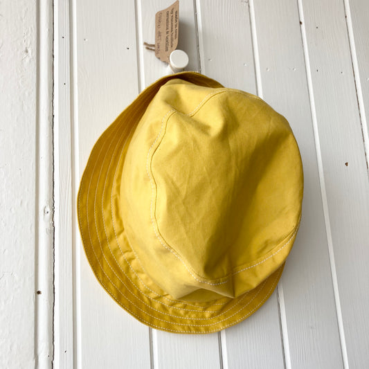 oilskin bucket hat - large yellow